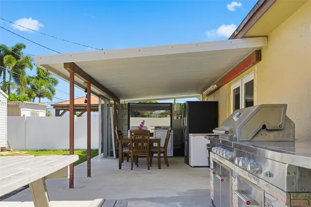 $515,900 | 7511 Taylor Street, Hollywood, FL 33024