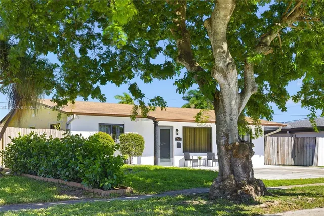 $515,900 | 7511 Taylor Street, Hollywood, FL 33024