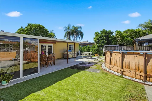 $515,900 | 7511 Taylor Street, Hollywood, FL 33024