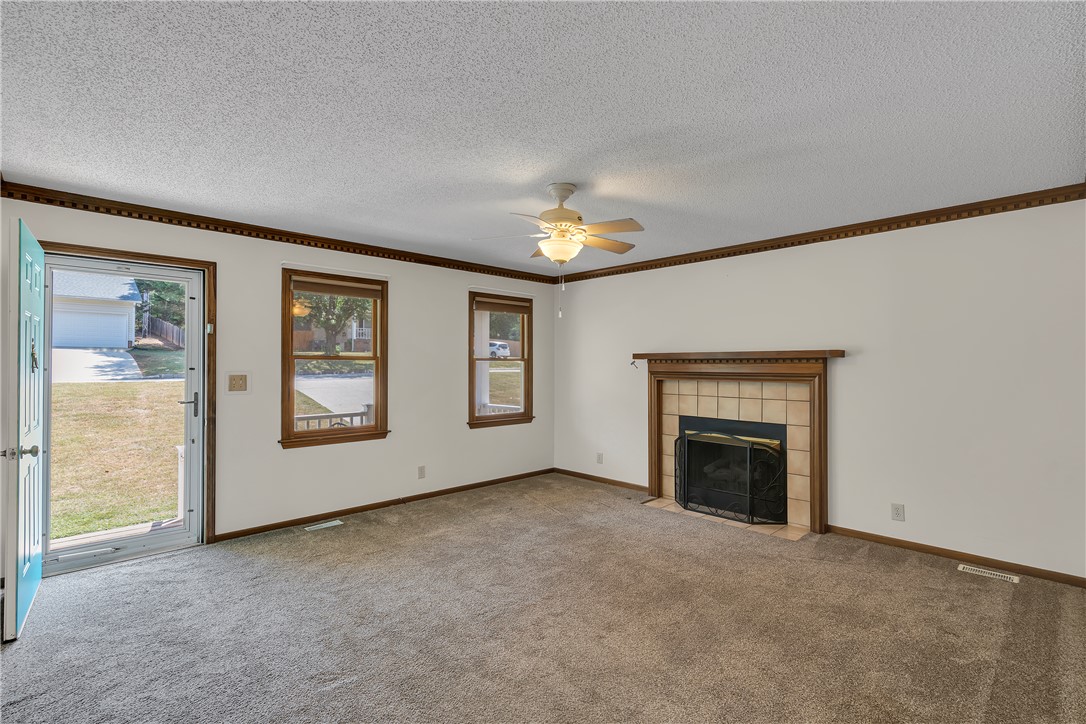 339 Springdale Avenue Liberty, SC 29657 - Photo 3 of 28