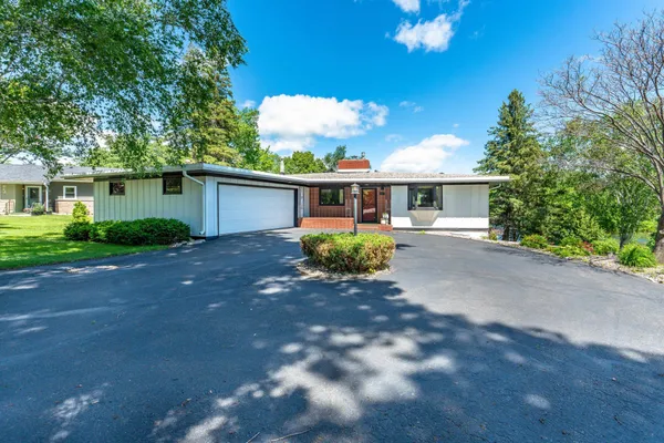 $789,900 | 1417 Hoot Lake Drive North, Fergus Falls, MN 56537