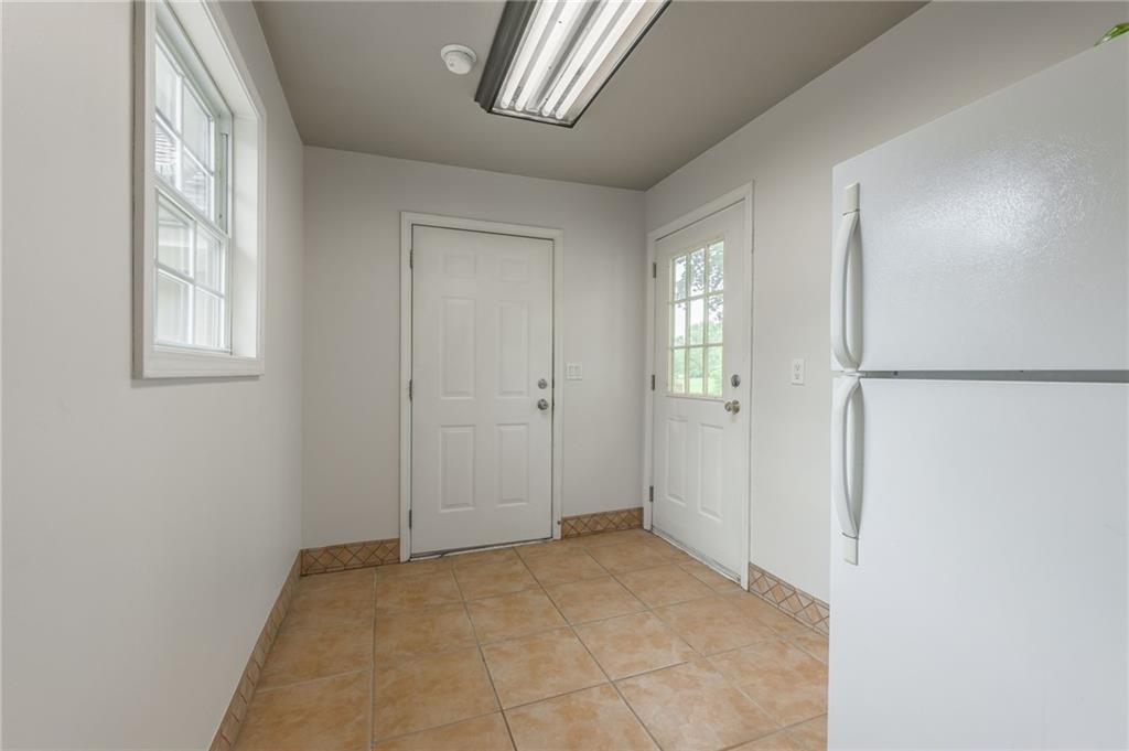 1955 Birmingham Road Liberty, MO 64068 - Photo 34 of 59