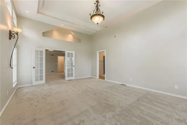 $748,000 | 1955 Birmingham Road, Liberty, MO 64068