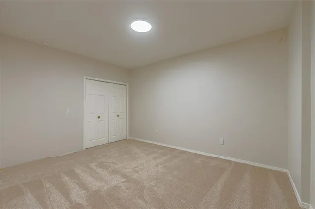 $748,000 | 1955 Birmingham Road, Liberty, MO 64068