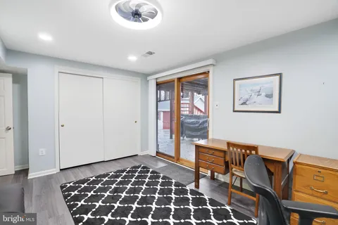 $799,900 | 6125 Beech Tree Drive, Alexandria, VA 22310