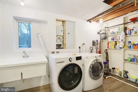 $799,900 | 6125 Beech Tree Drive, Alexandria, VA 22310