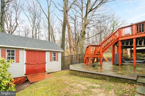 $799,900 | 6125 Beech Tree Drive, Alexandria, VA 22310