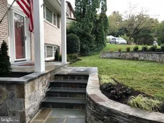 $799,900 | 6125 Beech Tree Drive, Alexandria, VA 22310