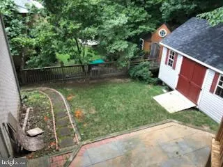 $799,900 | 6125 Beech Tree Drive, Alexandria, VA 22310