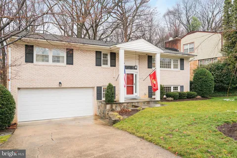 $799,900 | 6125 Beech Tree Drive, Alexandria, VA 22310