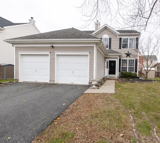 $525,000 | 55 Saxton Drive, Hackettstown, NJ 07840