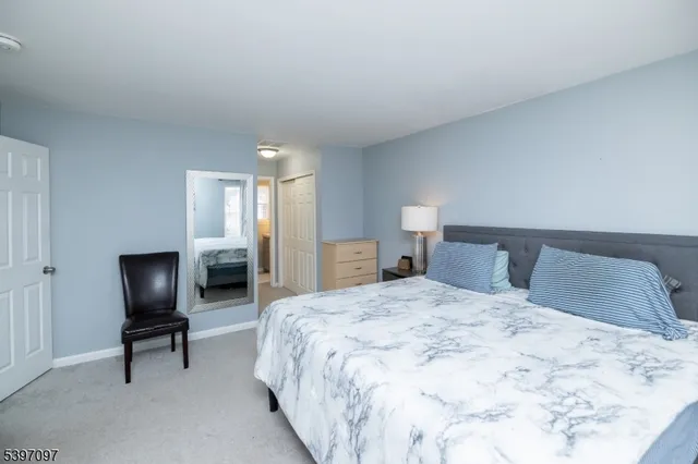 $525,000 | 55 Saxton Drive, Hackettstown, NJ 07840