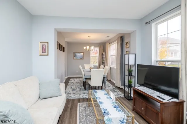 $525,000 | 55 Saxton Drive, Hackettstown, NJ 07840