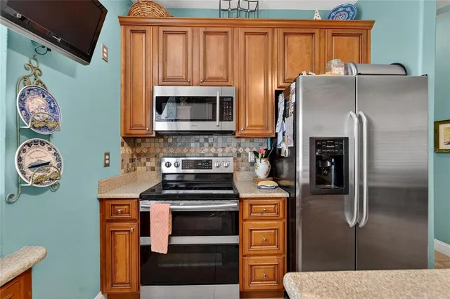 $525,000 | 901 Shagos Drive, Apollo Beach, FL 33572