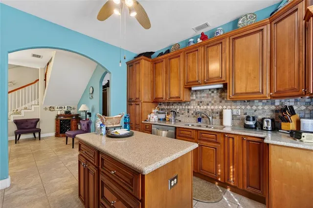 $525,000 | 901 Shagos Drive, Apollo Beach, FL 33572