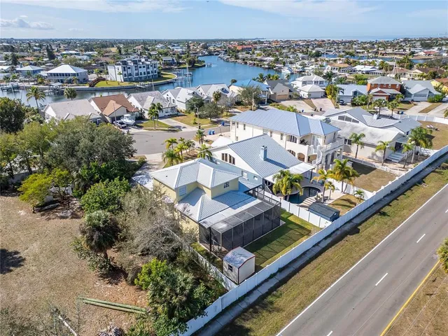 $525,000 | 901 Shagos Drive, Apollo Beach, FL 33572