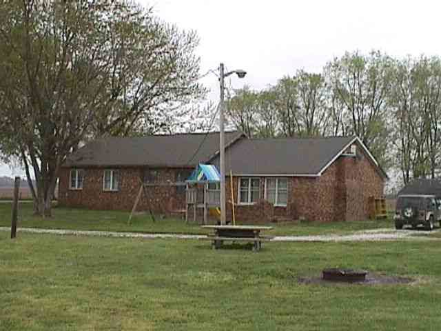 1465 River Road Vincennes, IN 47591 - Photo 1 of 9 Gallery Image 1