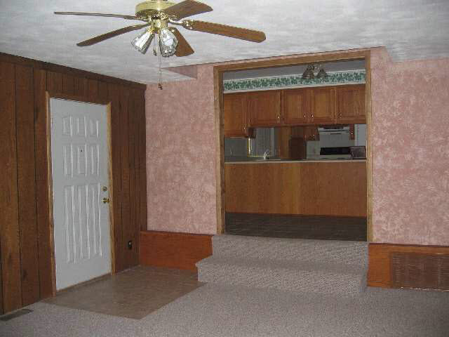 1465 River Road Vincennes, IN 47591 - Photo 3 of 9 Gallery Image 3