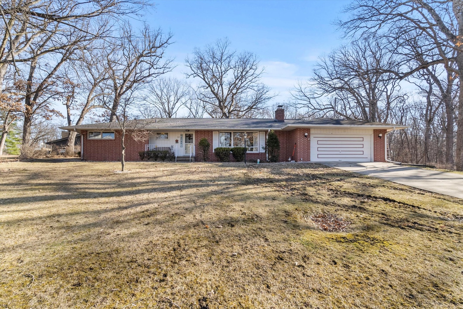 142 Forest Park Road Ottawa, IL 61350 - Photo 2 of 20 Gallery Image 2