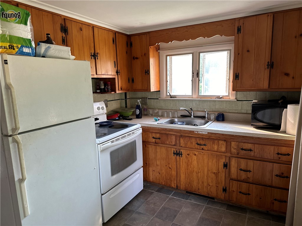 657 Danielson Pike Scituate, RI 02857 - Photo 29 of 31 Gallery Image 29