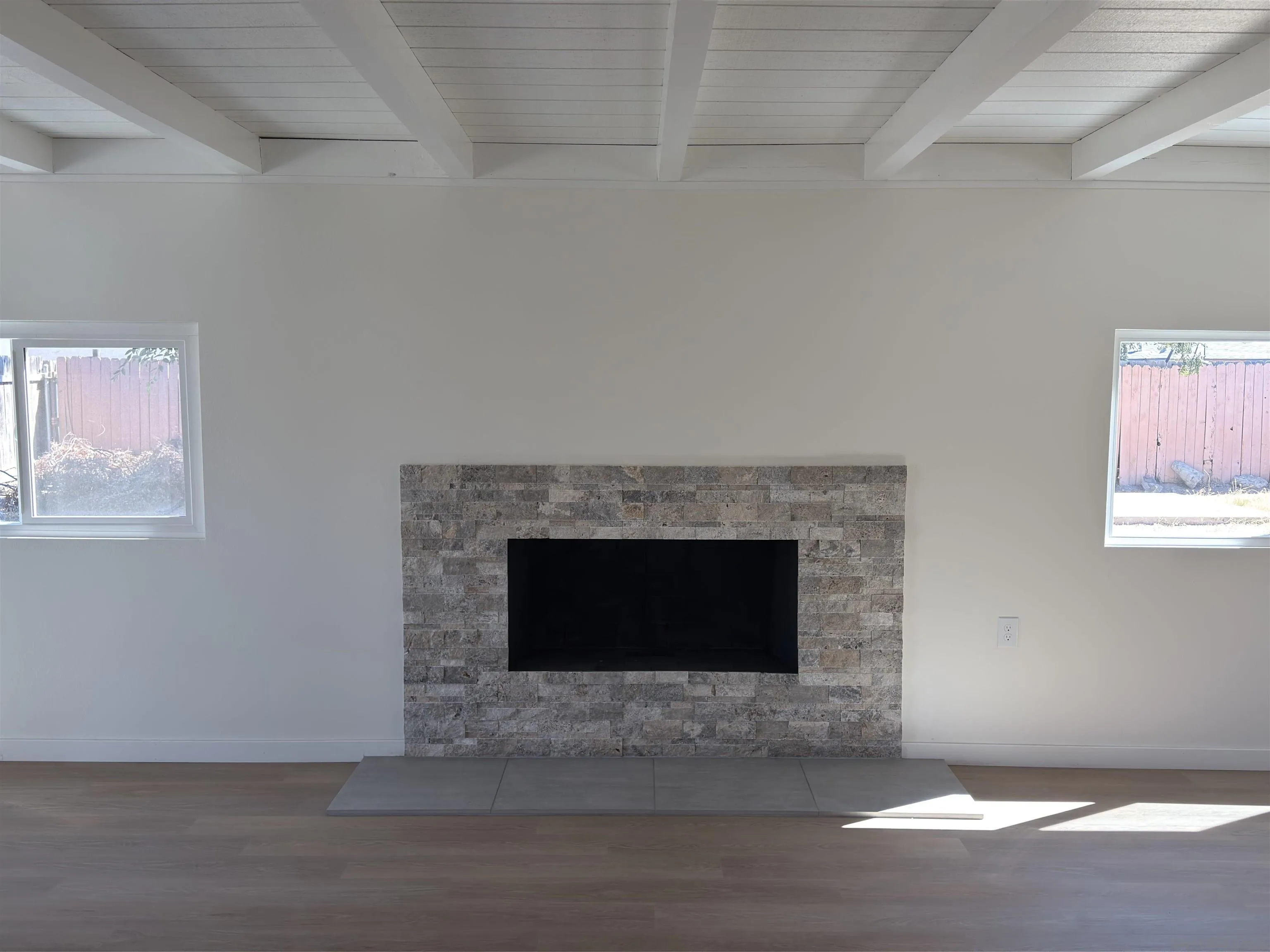 9759 Abbeywood Road Santee, CA 92071 - Photo 8 of 24 Gallery Image 8