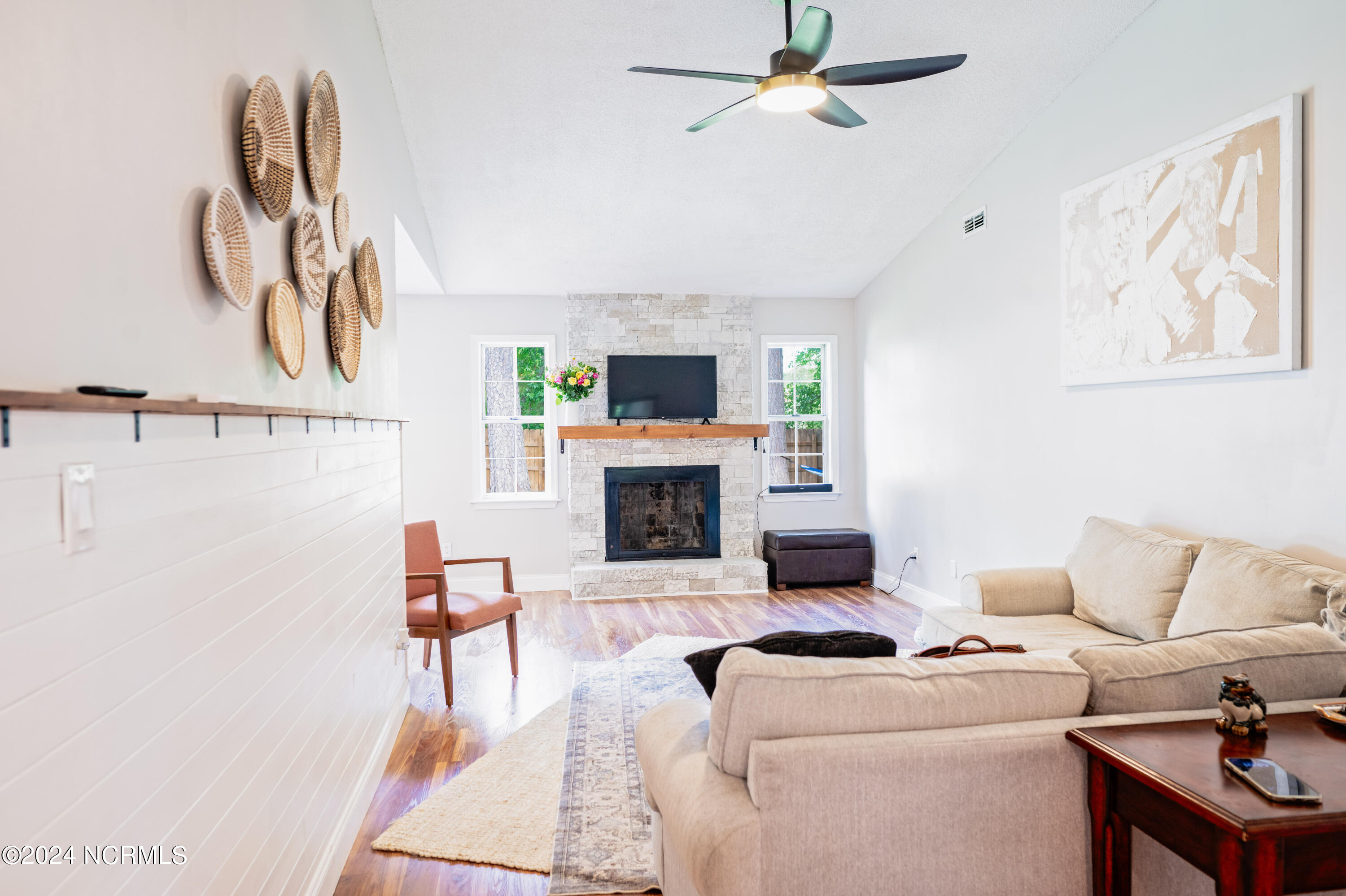 110 Silver Leaf Drive Jacksonville, NC 28546 - Photo 5 of 31 BEL_5757-Edit