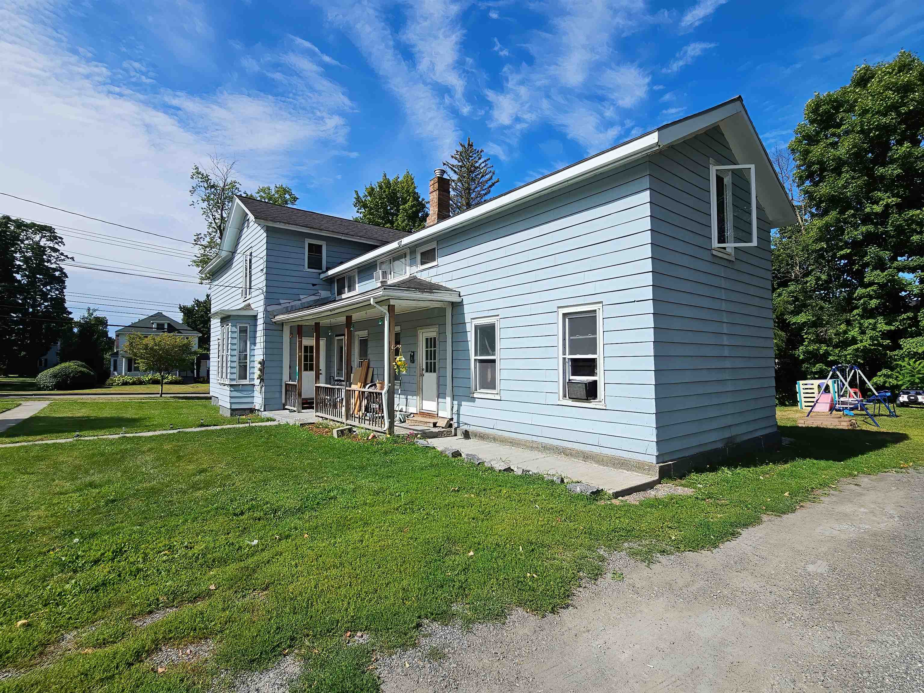 87 Fairfield Street St. Albans, VT 05478 - Photo 3 of 13