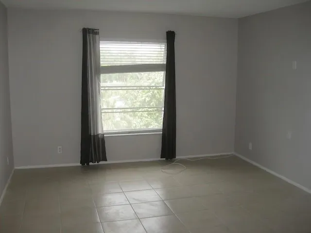 $1,900 | 605 South Pine Island Road, Unit 304A, Plantation, FL 33324