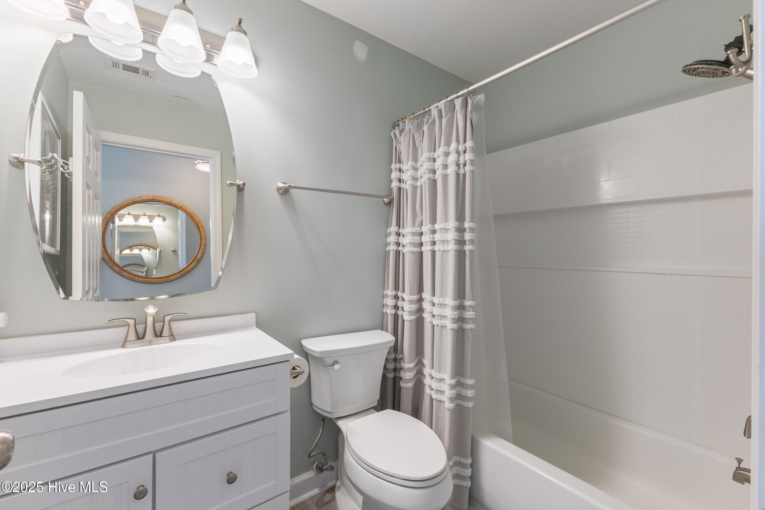 790 New River Inlet Road, Unit 215B North Topsail Beach, NC 28460 - Photo 20 of 47 17_501a8419