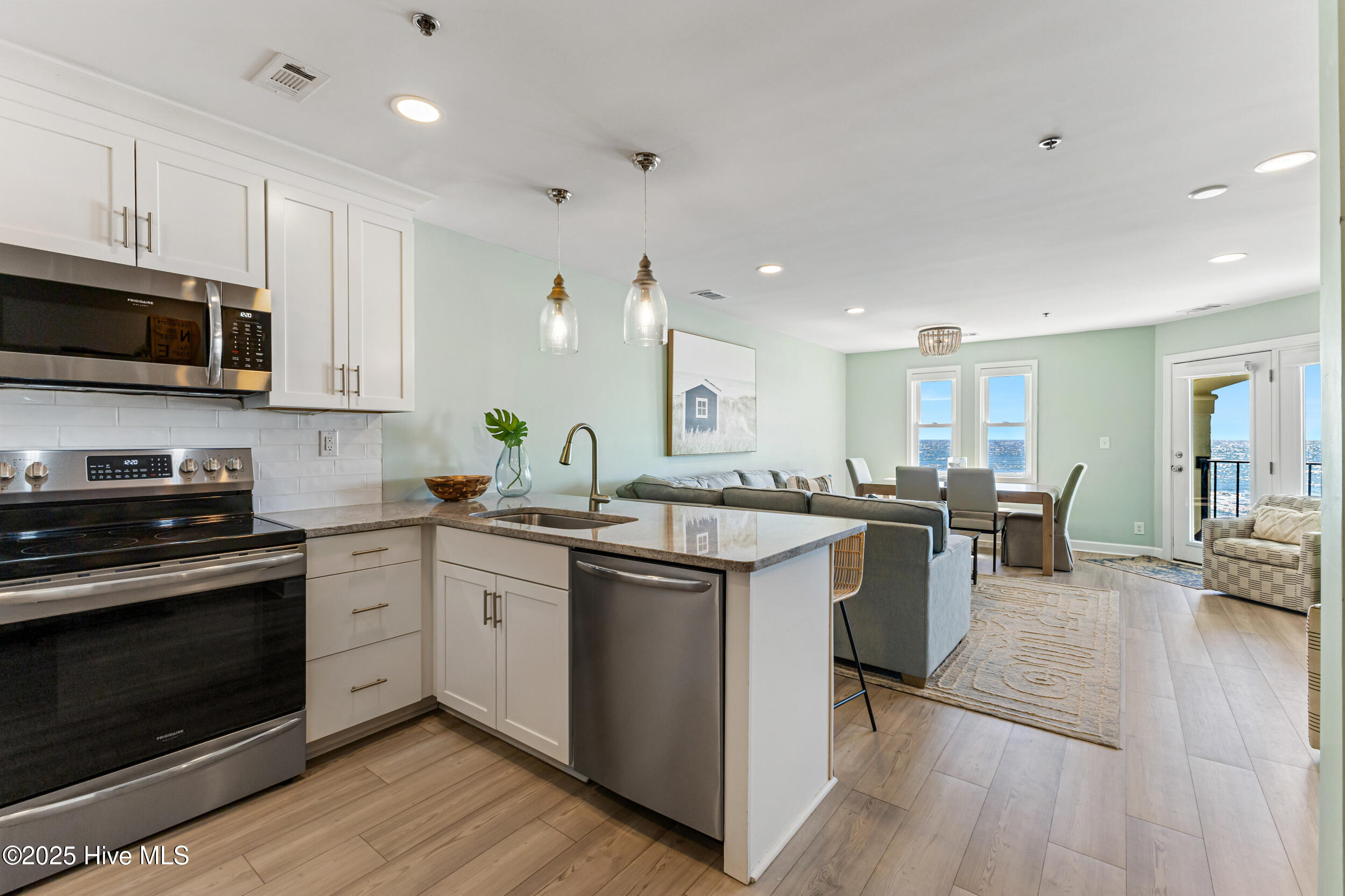 790 New River Inlet Road, Unit 215B North Topsail Beach, NC 28460 - Photo 6 of 47 11_501a8347