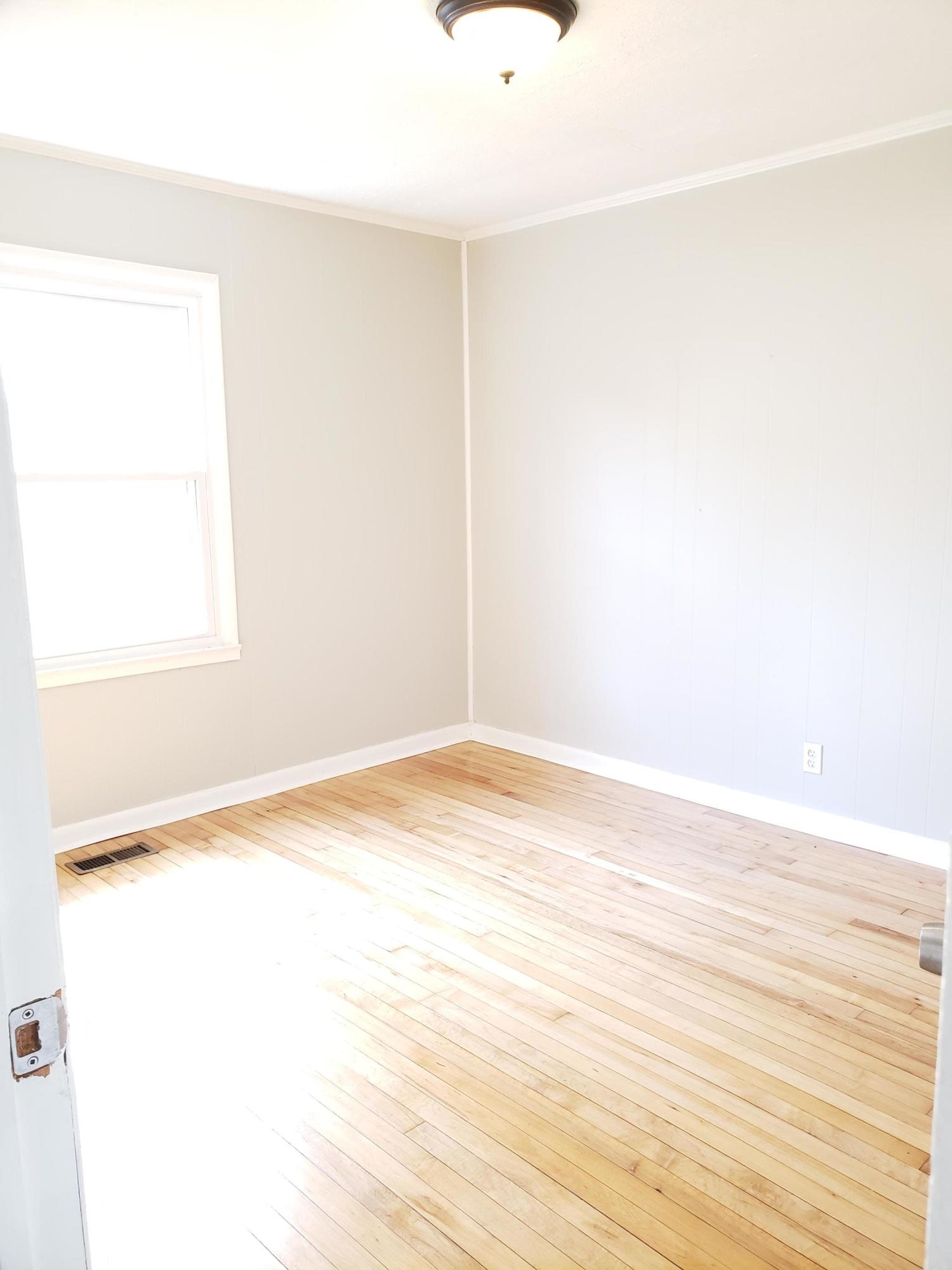 431 Robertsville Road Oak Ridge, TN 37830 - Photo 13 of 26 Bedroom