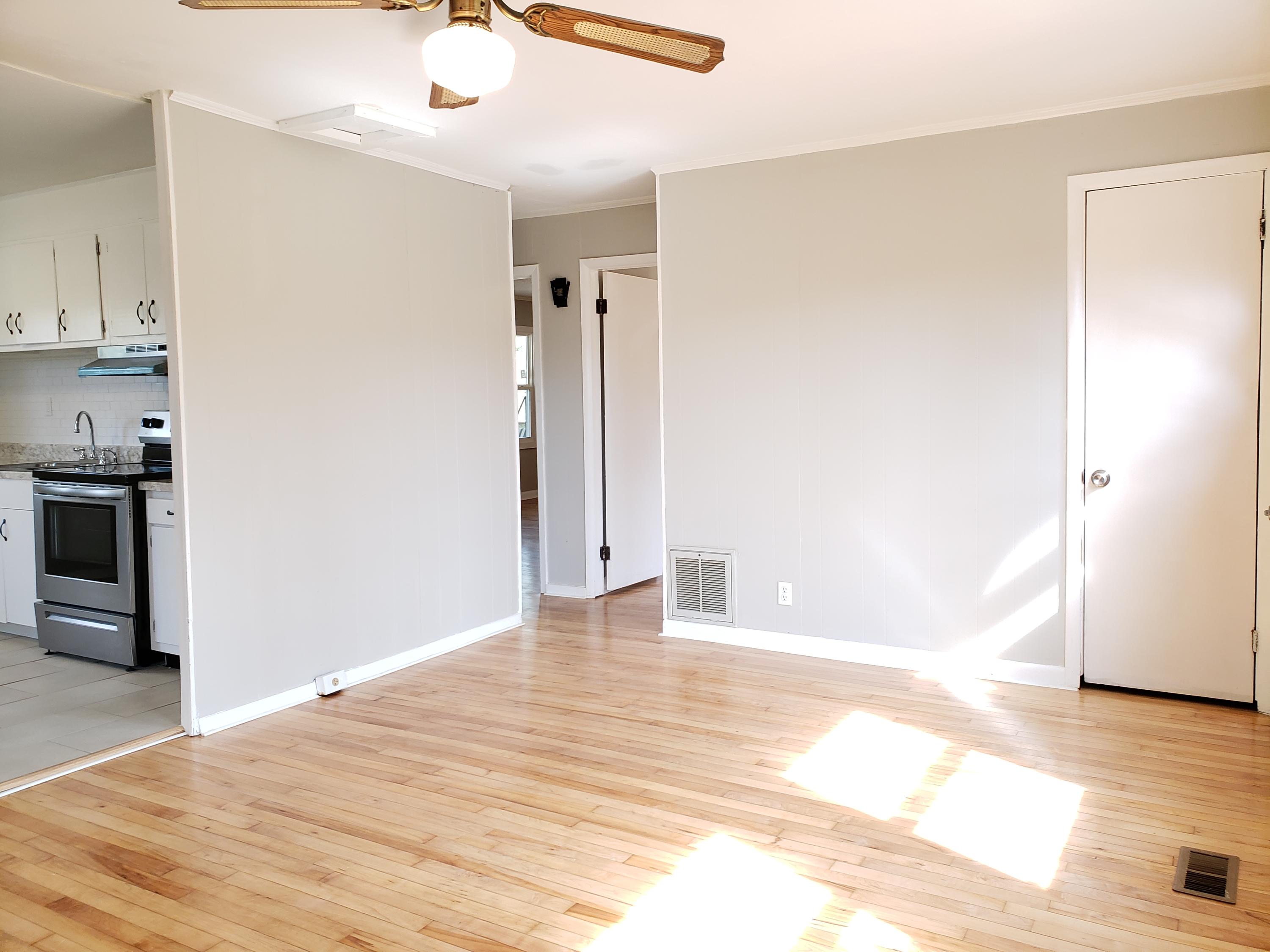 431 Robertsville Road Oak Ridge, TN 37830 - Photo 4 of 26 Dining/Bonus