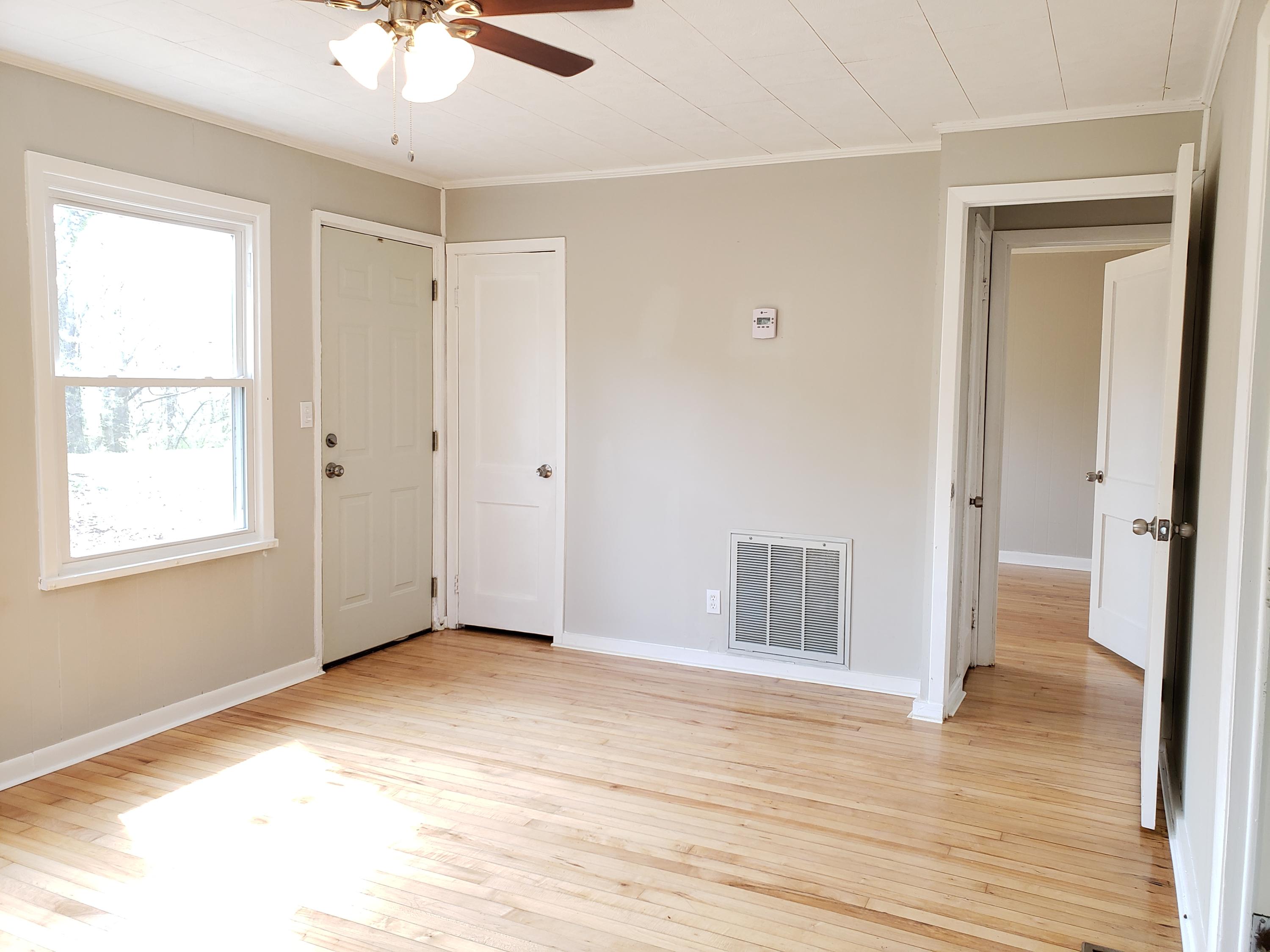 431 Robertsville Road Oak Ridge, TN 37830 - Photo 9 of 26 Bedroom