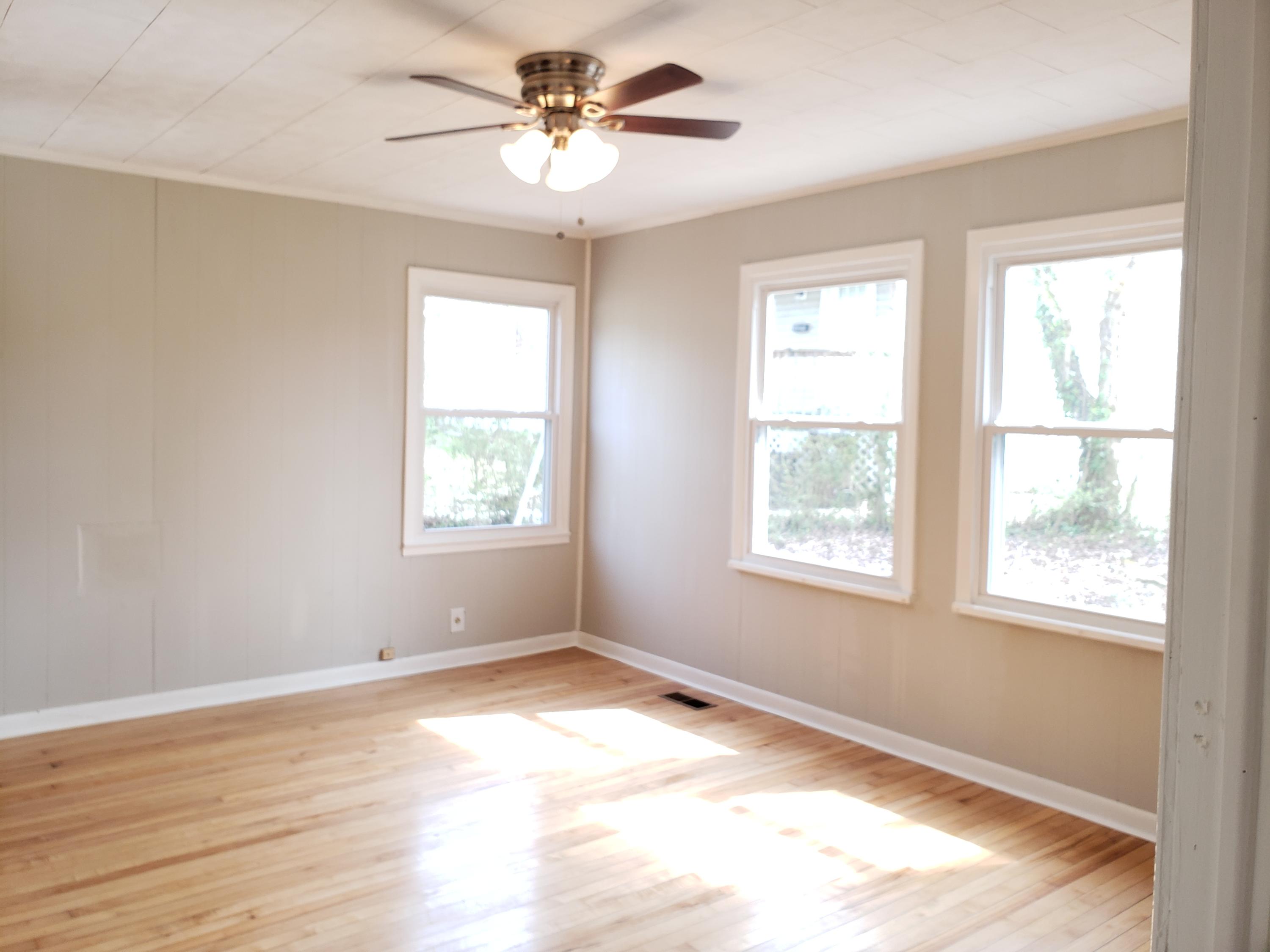 431 Robertsville Road Oak Ridge, TN 37830 - Photo 10 of 26 Bedroom