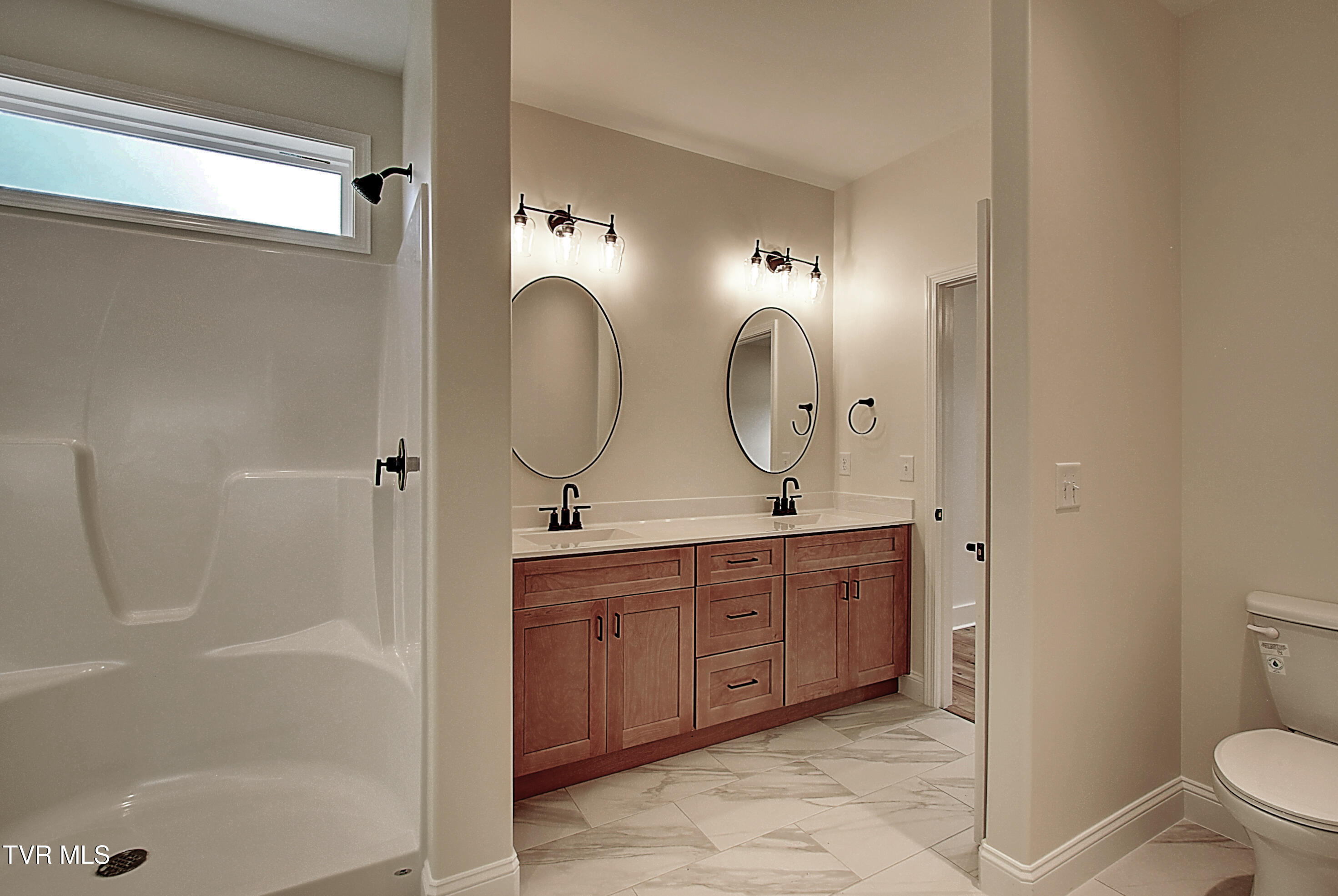 146 Ervin Loop Erwin, TN 37650 - Photo 12 of 19 DSC_0337And8more