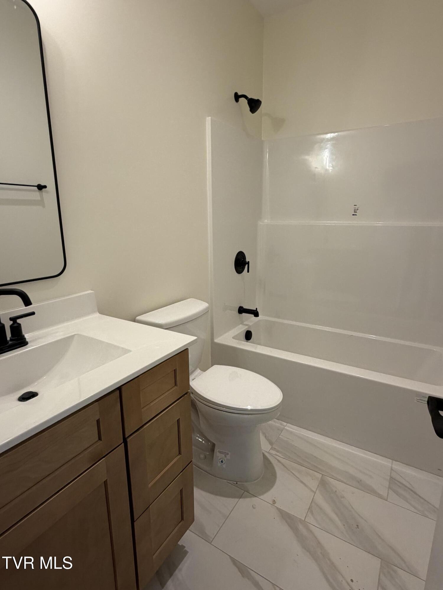 146 Ervin Loop Erwin, TN 37650 - Photo 13 of 16 IMG_0682