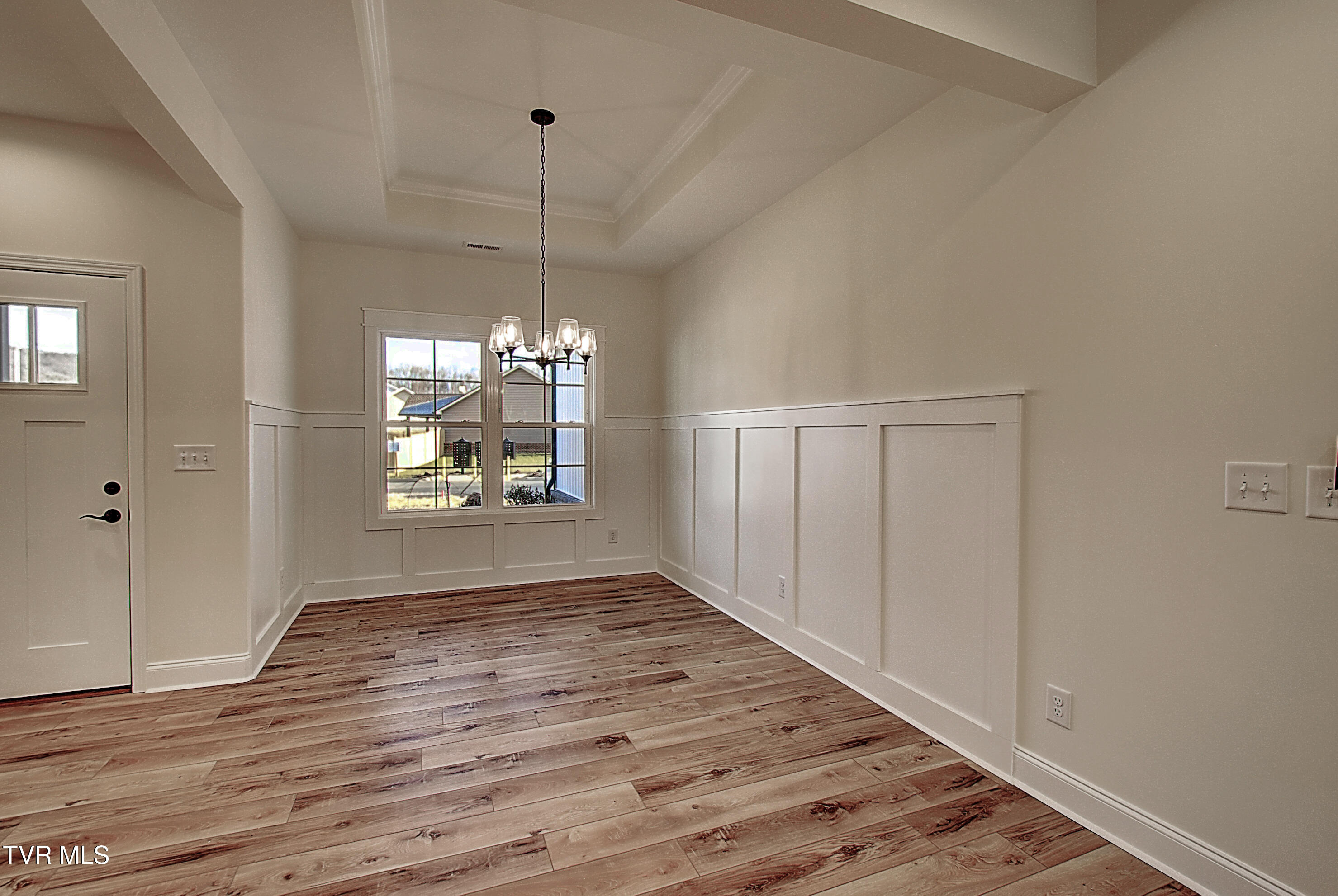 146 Ervin Loop Erwin, TN 37650 - Photo 9 of 19 DSC_0229And8more