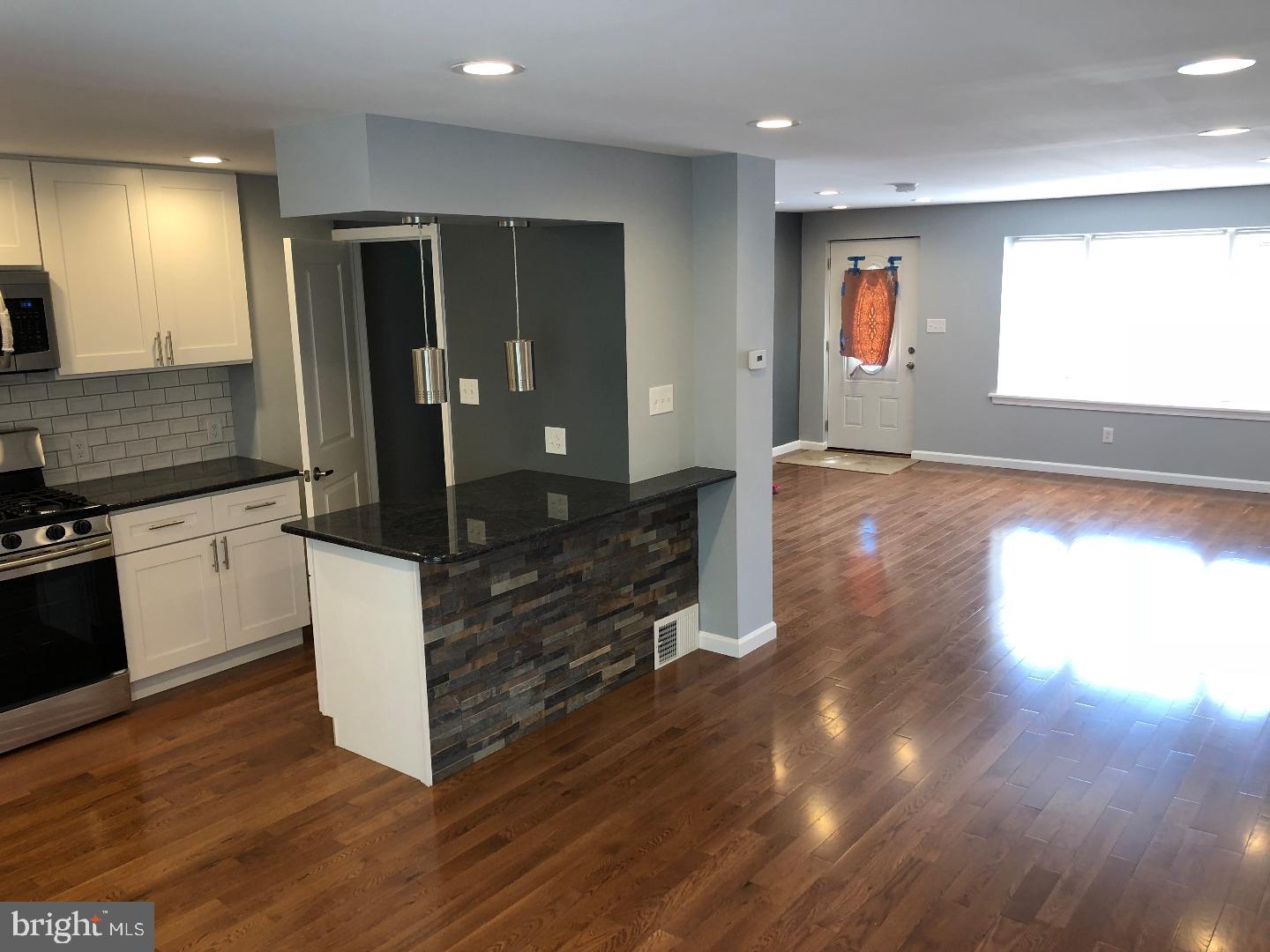 1551 Beverly Road Philadelphia, PA 19138 - Photo 3 of 17 Gallery Image 3