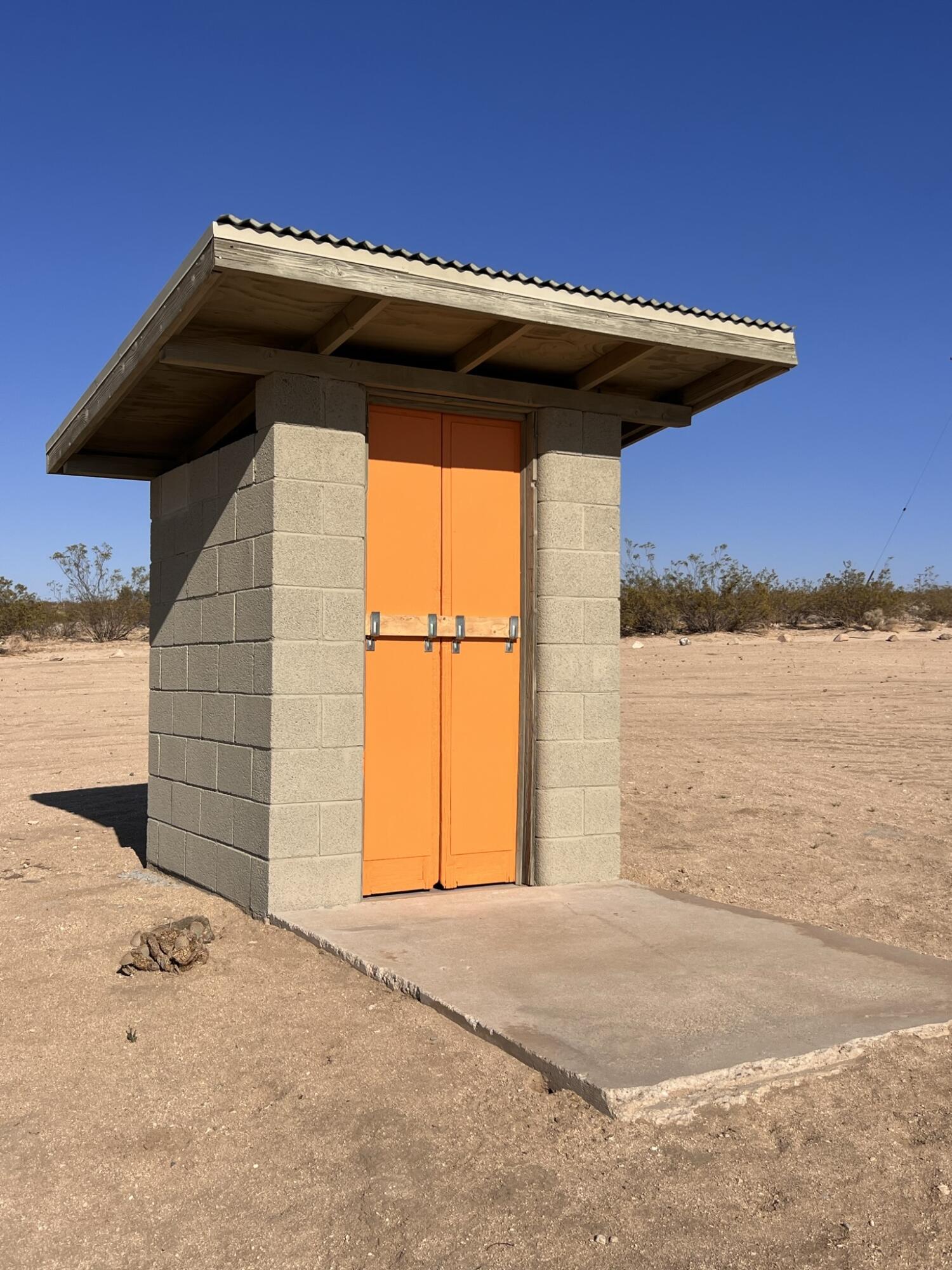 52079 Ocotillo Road Johnson Valley, CA 92285 - Photo 11 of 51 a front view of a house with a ocean view