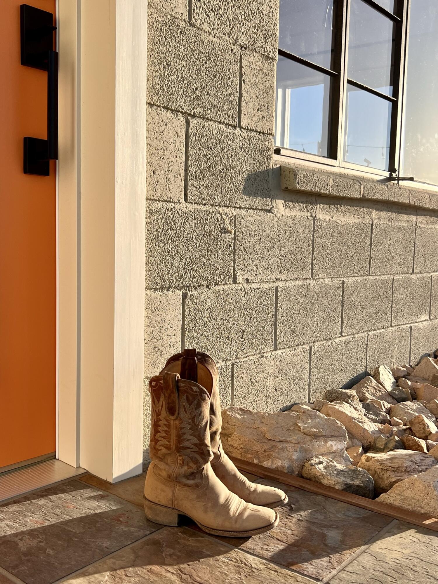 52079 Ocotillo Road Johnson Valley, CA 92285 - Photo 7 of 51 a close view of a sink