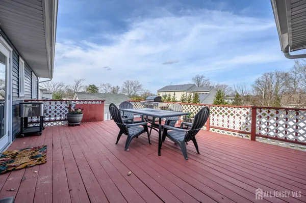 $589,000 | 359 Evergreen Drive, Brick, NJ 08723