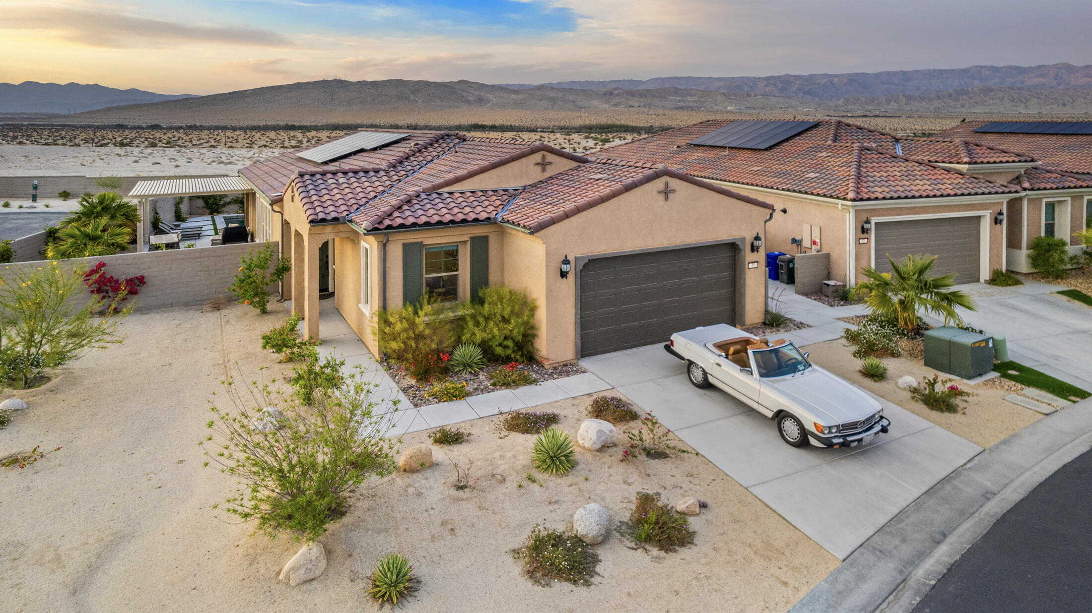 10 Zinfandel Rancho Mirage, CA 92270 - Photo 1 of 39 Front twilight