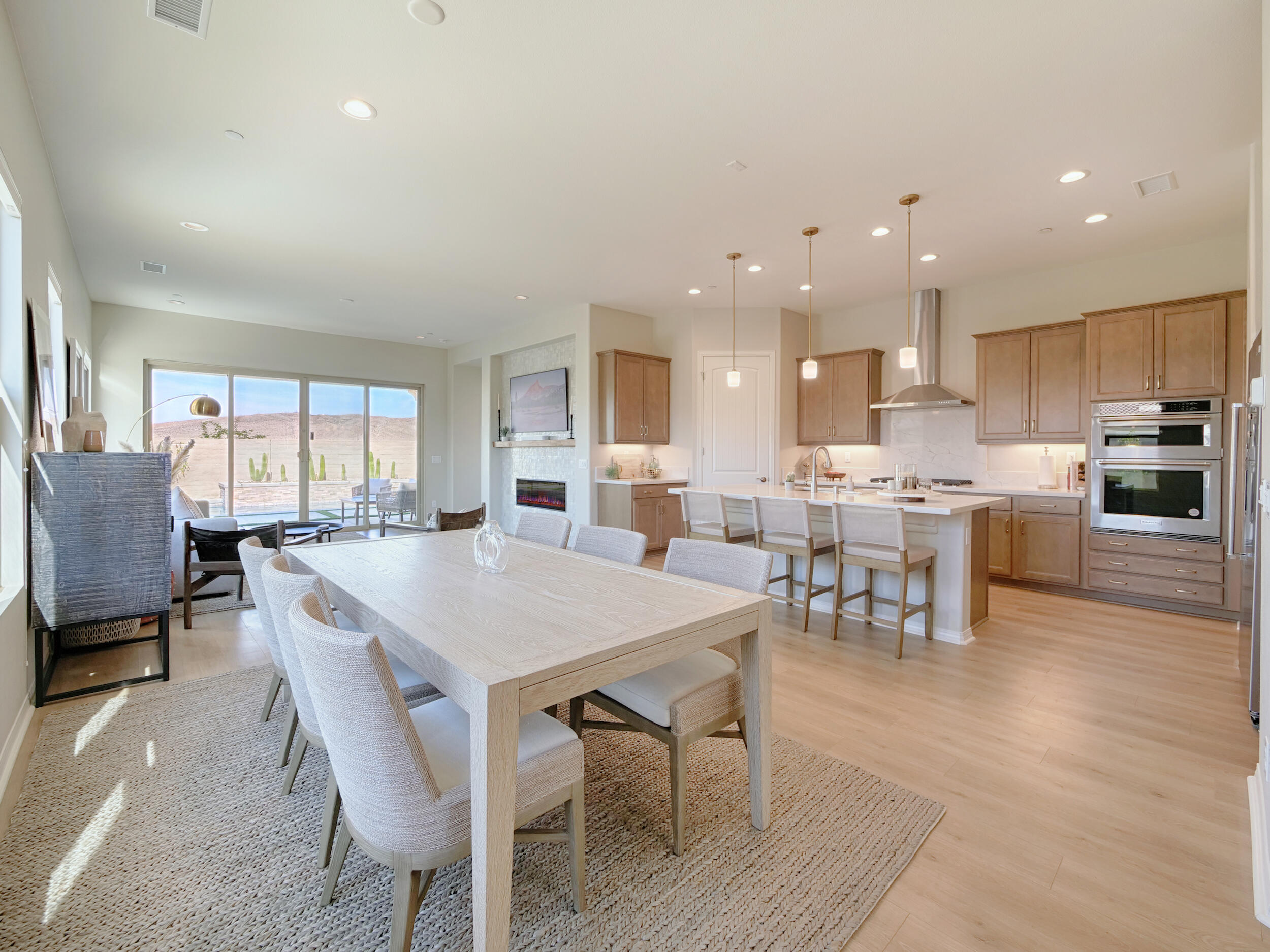 10 Zinfandel Rancho Mirage, CA 92270 - Photo 16 of 39 Great room