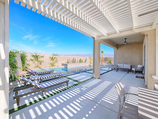 10 Zinfandel Rancho Mirage, CA 92270 - Photo 28 of 39 Covered patio