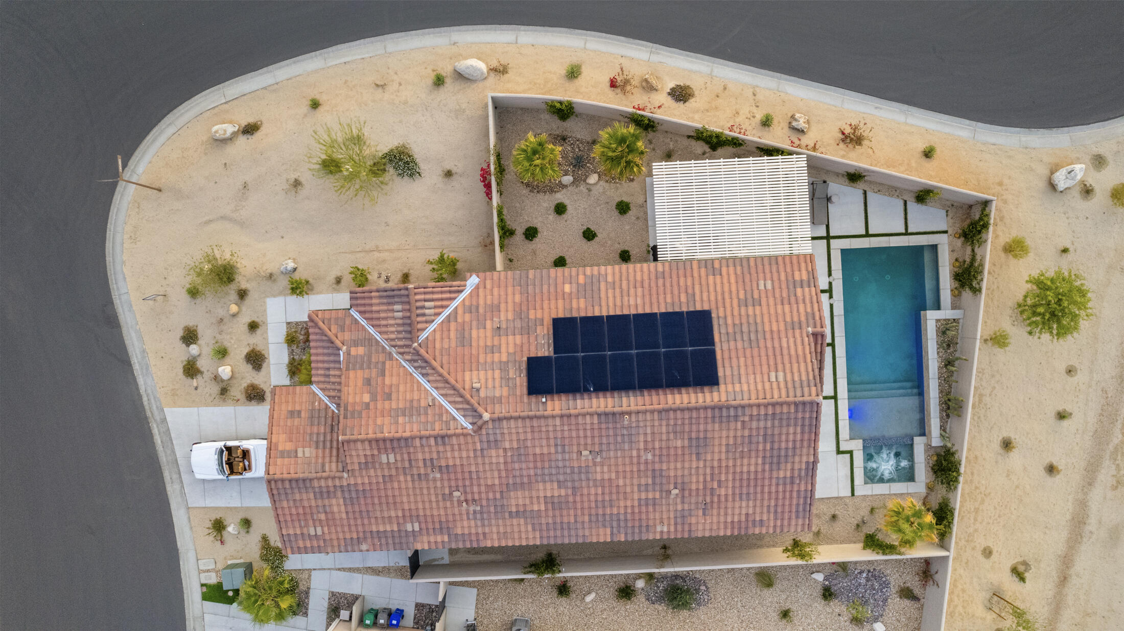 10 Zinfandel Rancho Mirage, CA 92270 - Photo 6 of 39 Aerial
