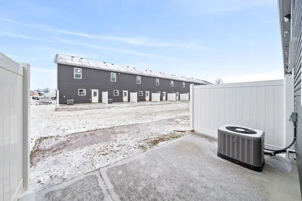 $1,295 | 827 Professional Park Drive, Unit H, Clarksville, TN 37040