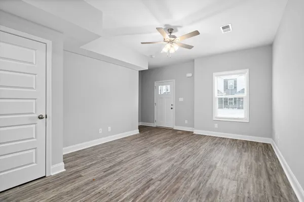 $1,295 | 827 Professional Park Drive, Unit H, Clarksville, TN 37040