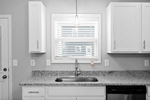 $1,295 | 827 Professional Park Drive, Unit H, Clarksville, TN 37040