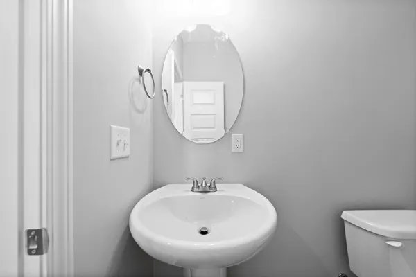 $1,295 | 827 Professional Park Drive, Unit H, Clarksville, TN 37040