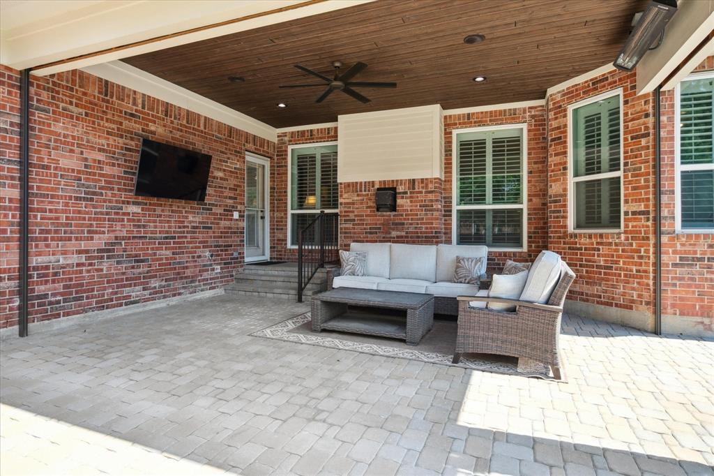 7509 Cedar Elm Drive Irving, TX 75063 - Photo 32 of 40 a outdoor space with patio furniture and potted plants